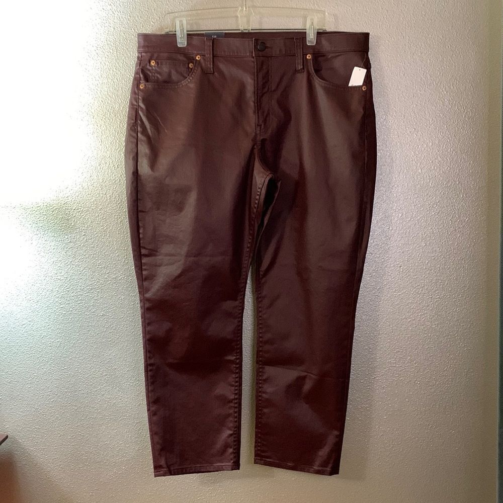 GAP Vintage slim midrise jeans burgundy color NWT women’s size 35/20R